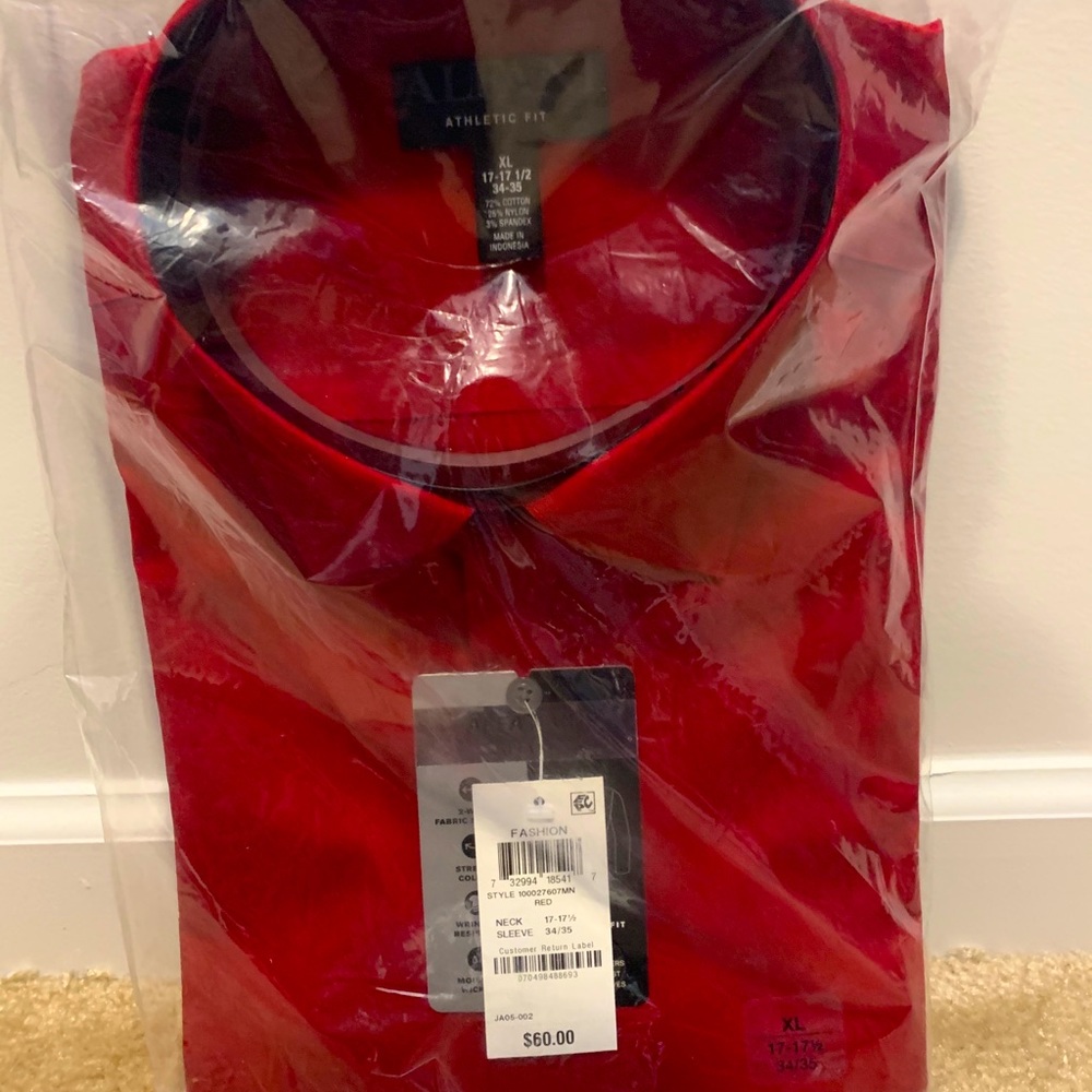 Men’s Alfani dress shirt NEVER WORN !